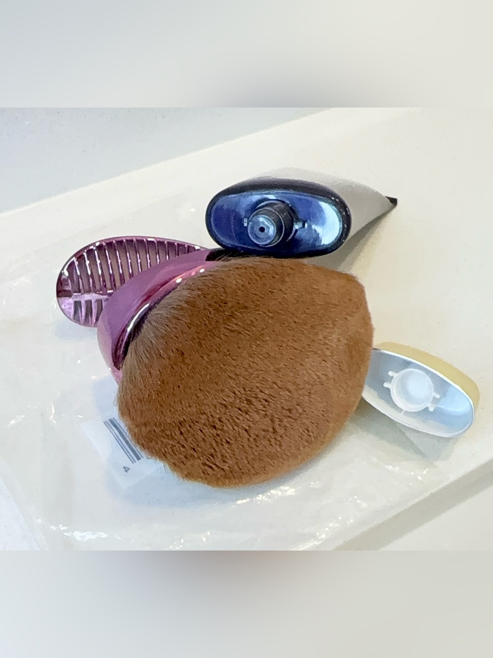 WESTMORE BEAUTY Blend & Blur Body Brush
and Body Coverage Perfector - Picture 7 of 9